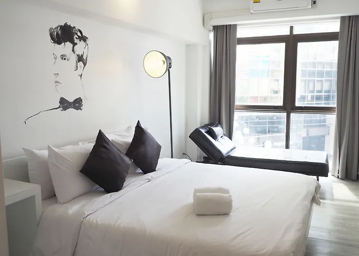 3ฮาว แอท สุขุมวิท 21 Hostel กรุงเทพมหานคร